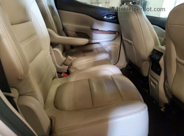 1GKKNPLS2HZ139204 2017 GMC ACADIA White Rear seats view