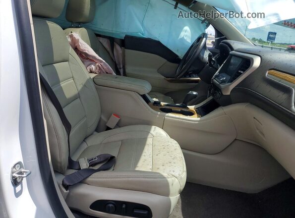 1GKKNPLS9HZ138681 2017 GMC ACADIA Белый Вид салона спереди