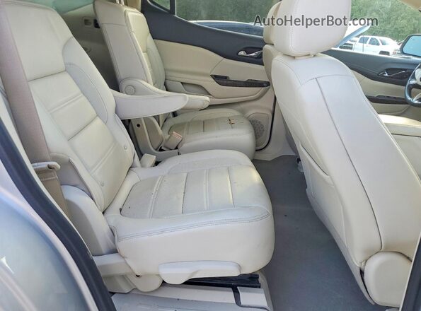 1GKKNPLSXLZ229225 2020 GMC ACADIA Silver Вид задньої частини салону