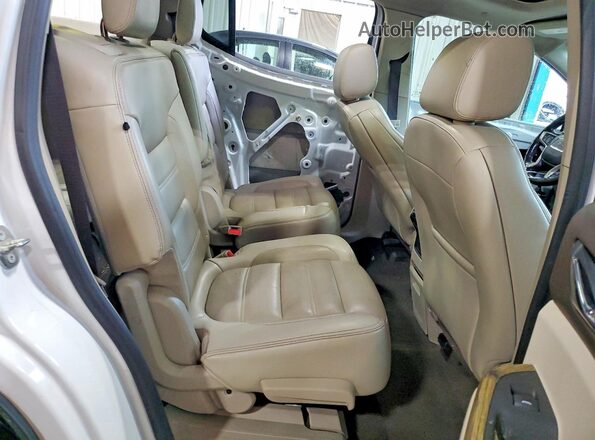1GKKNXLS1JZ201763 2018 GMC ACADIA White Widok tylnych siedzeń
