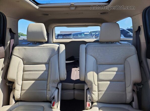 1GKKNXLS2JZ101722 2018 GMC ACADIA White უკანა სავარძლების ხედი