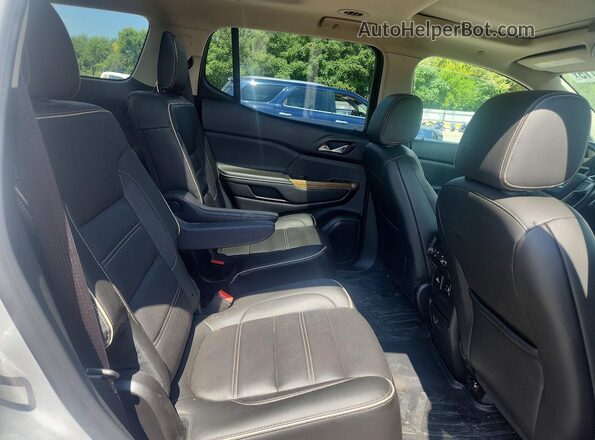1GKKNXLS4HZ255102 2017 GMC ACADIA Silver Widok wnętrza z tyłu