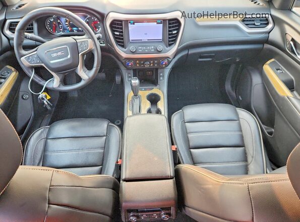 1GKKNXLS5HZ290800 2017 GMC ACADIA Red Вид панелі приладів