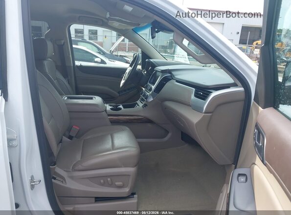 1GKS1GKC2HR114941 2017 GMC YUKON White Вид салону спереду