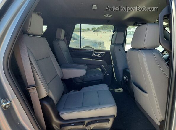 1GKS2BKD4RR275060 2024 GMC YUKON Gray Vista interior trasera