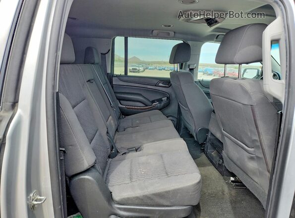 1GKS2FEC3JR395463 2018 GMC YUKON Silver Widok tylnych siedzeń