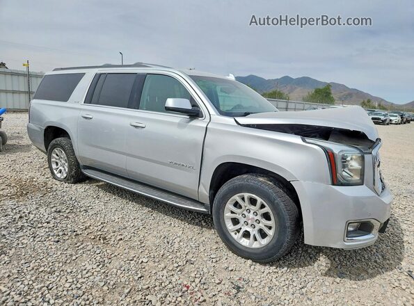 1GKS2FEC3JR395463 2018 GMC YUKON Silver Przód prawy