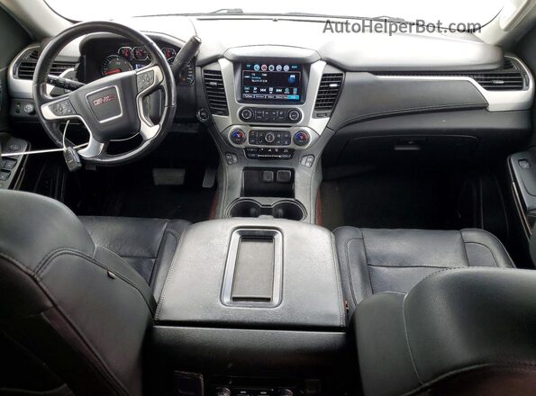 1GKS2GKC6JR203253 2018 GMC YUKON Silver Widok deski rozdzielczej