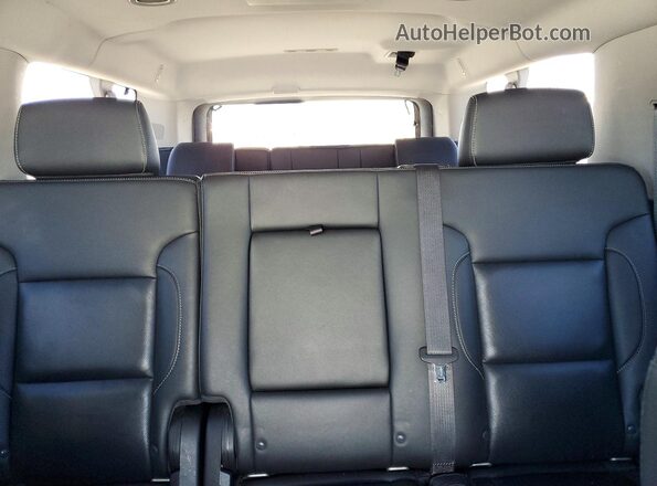 1GKS2GKC8JR255015 2018 GMC YUKON Белый Вид задних сидений