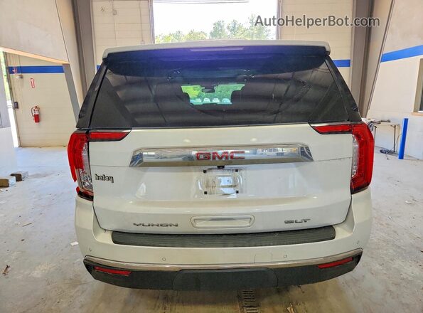 1GKS2GKD7PR121081 2023 GMC YUKON White Widok z tyłu