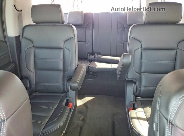 1GKS2HKJ2JR100660 2018 GMC YUKON Gray Widok tylnych siedzeń