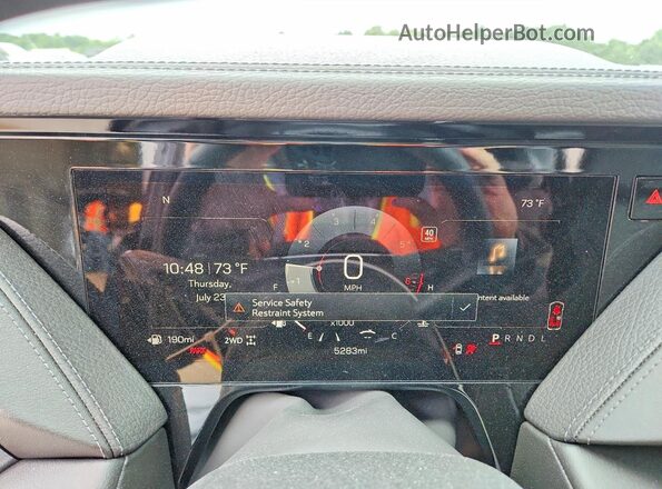 1GKS2JKL3TR268870 2026 GMC YUKON Черный Вид щитка приборов