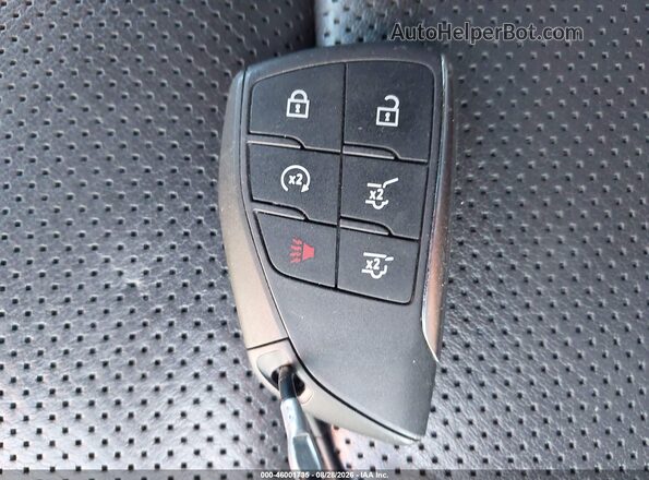 1GKS2JRL8SR346676 2025 GMC YUKON Gray Առջևի վահանակի տեսք