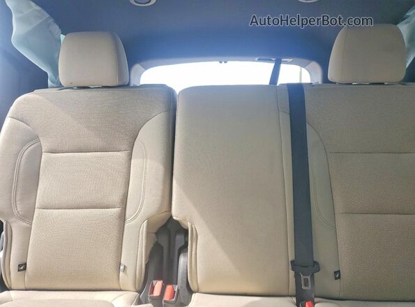 1GNERFKW3PJ165973 2023 CHEVROLET TRAVERSE White Vista de los asientos traseros