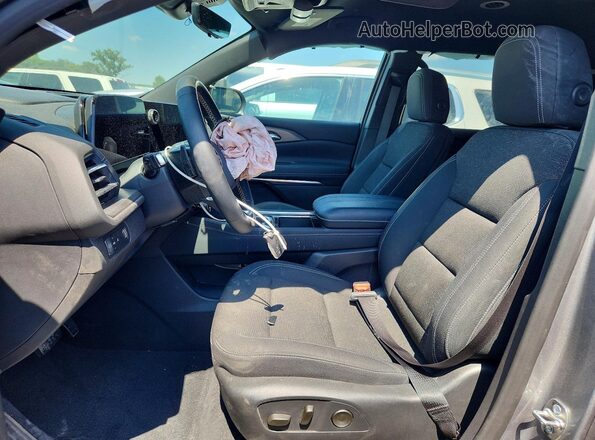 1GNERGKS9TJ123790 2026 CHEVROLET TRAVERSE Gray წინა სალონის ხედი