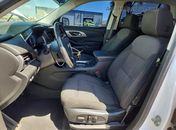 1GNERGKW2JJ200564 2018 CHEVROLET TRAVERSE White Front interior view