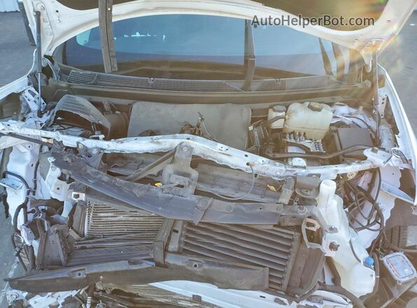 1GNERGKW2KJ304909 2019 CHEVROLET TRAVERSE White ძრავის განყოფილების ხედი
