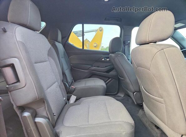 1GNERGKW7PJ163360 2023 CHEVROLET TRAVERSE Серебряный Вид задней части салона