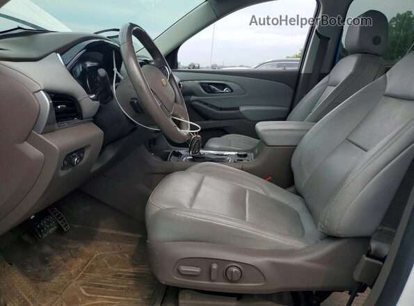 1GNERHKW2LJ322995 2020 CHEVROLET TRAVERSE White Front interior view