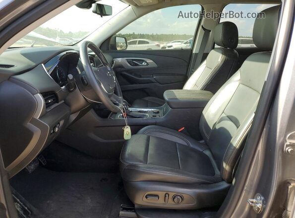 1GNERJKW2MJ211131 2021 CHEVROLET TRAVERSE Gray Вид салону спереду