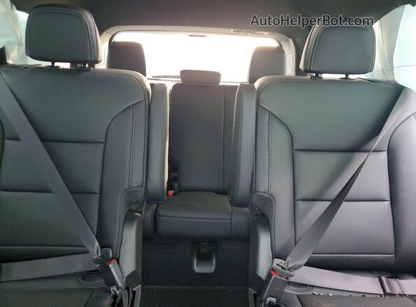 1GNEVGKS3TJ309059 2026 CHEVROLET TRAVERSE Black Rear seats view