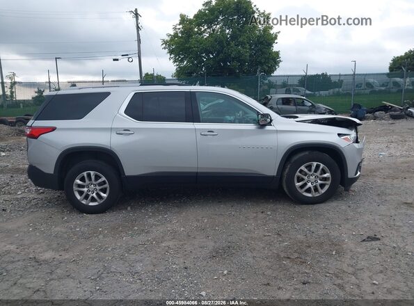 1GNEVGKW7JJ222488 2018 CHEVROLET TRAVERSE Gray Widok wnętrza z tyłu