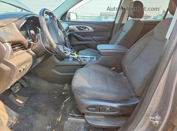 1GNEVGKW9JJ130735 2018 CHEVROLET TRAVERSE Серый Вид салона спереди
