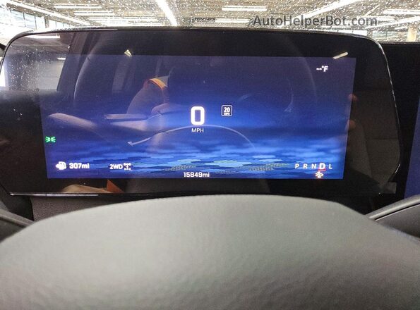 1GNEVGRS5SJ290406 2025 CHEVROLET TRAVERSE Gray ხელსაწყოთა პანელის ხედი