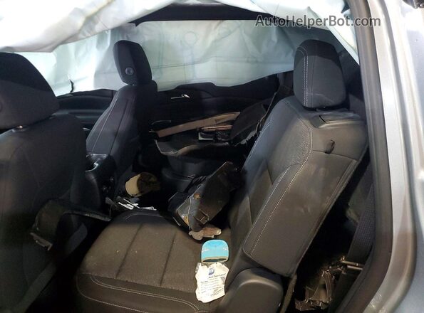 1GNEVGRS8SJ145294 2025 CHEVROLET TRAVERSE Silver Սալոնի հետևի տեսք