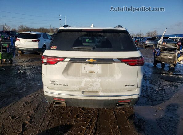 1GNEVKKW2NJ129337 2022 CHEVROLET TRAVERSE White Вид ззаду