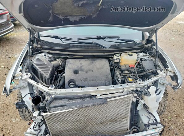 1GNEVLKW4NJ157971 2022 CHEVROLET TRAVERSE Silver Vista interior trasera