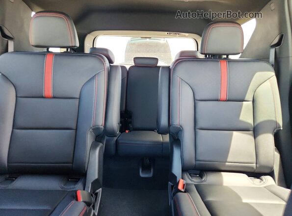 1GNEVLRS4SJ289529 2025 CHEVROLET TRAVERSE Black Vista de los asientos traseros