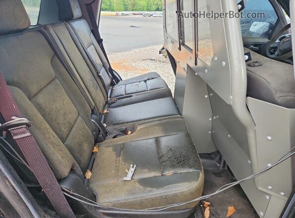 1GNLCDEC1LR234928 2020 CHEVROLET TAHOE Black Widok wnętrza z tyłu
