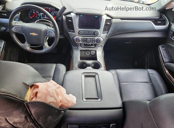 1GNSCBKC0JR274502 2018 CHEVROLET TAHOE Gray Vista del salpicadero