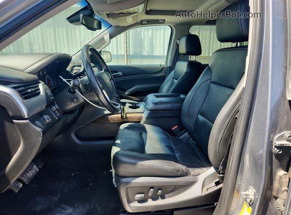 1GNSCBKC1JR389058 2018 CHEVROLET TAHOE Серый Вид салона спереди