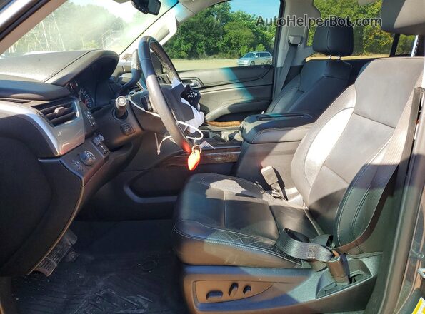 1GNSCBKC2LR133174 2020 CHEVROLET TAHOE Gray წინა სალონის ხედი