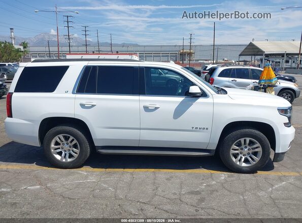 1GNSCBKC3HR248129 2017 CHEVROLET TAHOE White Widok wnętrza z tyłu