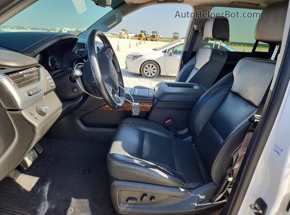 1GNSCCKC6LR220579 2020 CHEVROLET TAHOE White Սալոնի դիմացի տեսք