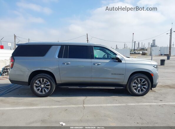 1GNSCCKD4PR140664 2023 CHEVROLET SUBURBAN Silver Vista interior de 360 grados