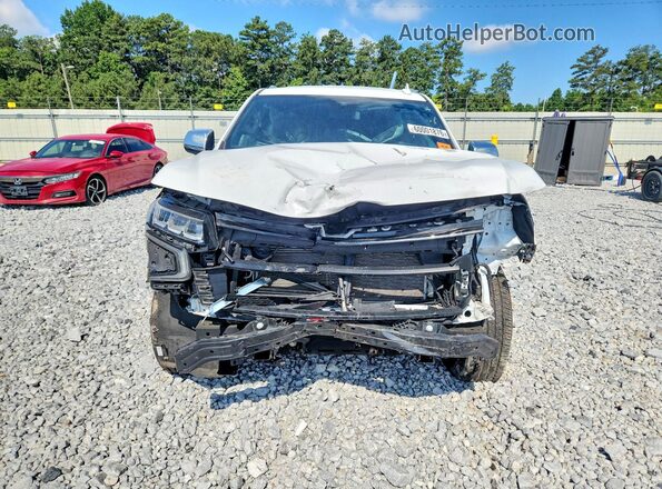 1GNSCFKD6PR356517 2023 CHEVROLET SUBURBAN White Widok z przodu