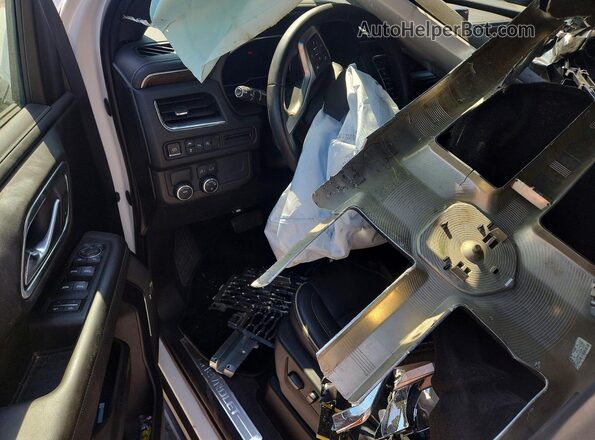 1GNSCFKD6PR356517 2023 CHEVROLET SUBURBAN White Widok deski rozdzielczej