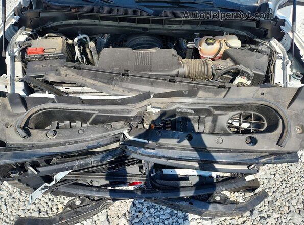 1GNSCFKD6PR356517 2023 CHEVROLET SUBURBAN White Widok wnętrza z tyłu