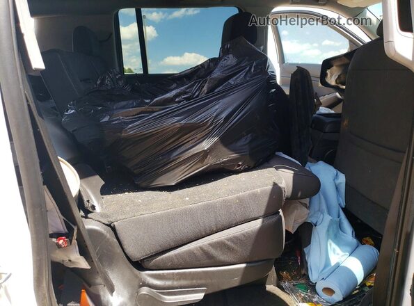 1GNSCGEC1JR396858 2018 CHEVROLET SUBURBAN White Vista interior trasera