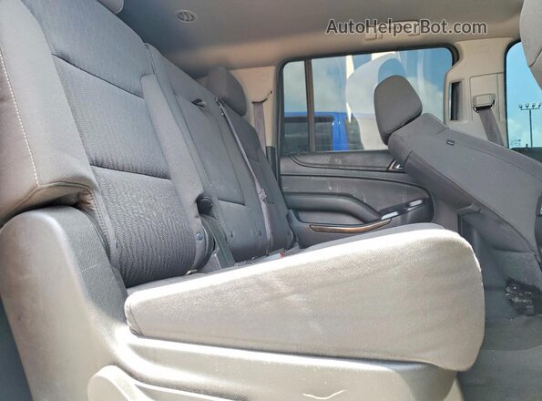 1GNSCGKC5HR386221 2017 CHEVROLET SUBURBAN Silver უკანა სალონის ხედი