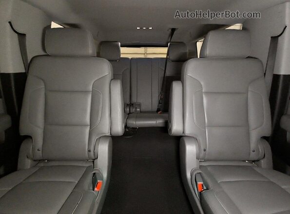 1GNSCHKC3LR276105 2020 CHEVROLET SUBURBAN White უკანა სავარძლების ხედი