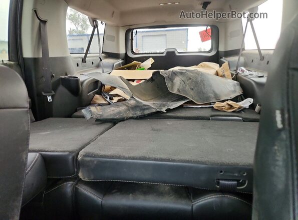 1GNSCHKC6LR301644 2020 CHEVROLET SUBURBAN Gray Rear seats view