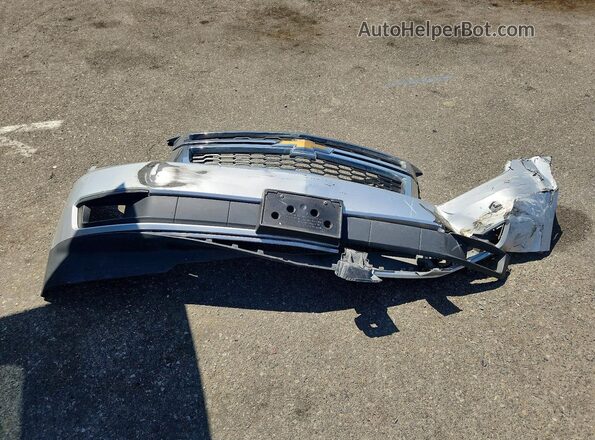 1GNSCHKC8KR302003 2019 CHEVROLET SUBURBAN Silver Vista de la etiqueta del VIN