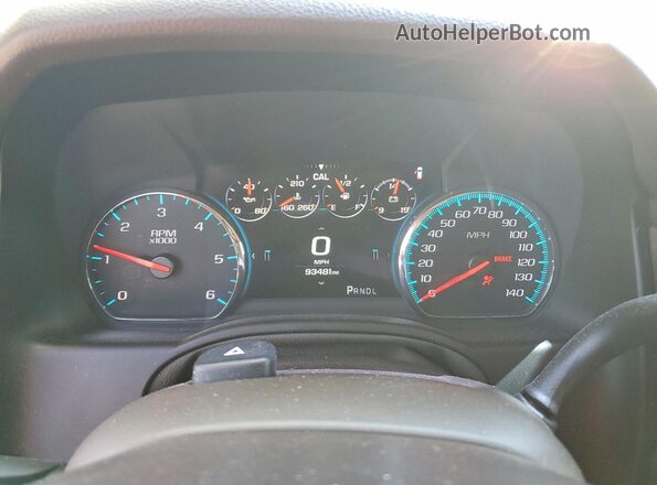 1GNSCJKC4HR343695 2017 CHEVROLET SUBURBAN Gray ხელსაწყოთა პანელის ხედი