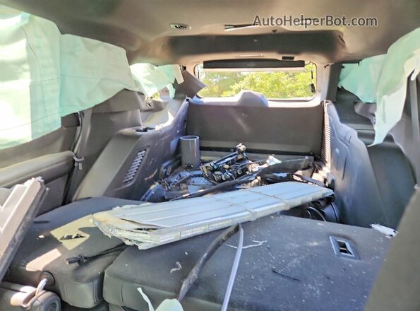 1GNSCLED0PR296504 2023 CHEVROLET TAHOE White Вид задніх сидінь