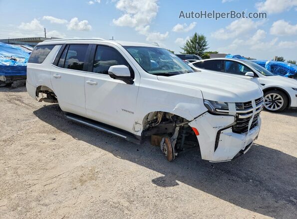 1GNSCNKD8NR283352 2022 CHEVROLET TAHOE White Przód prawy